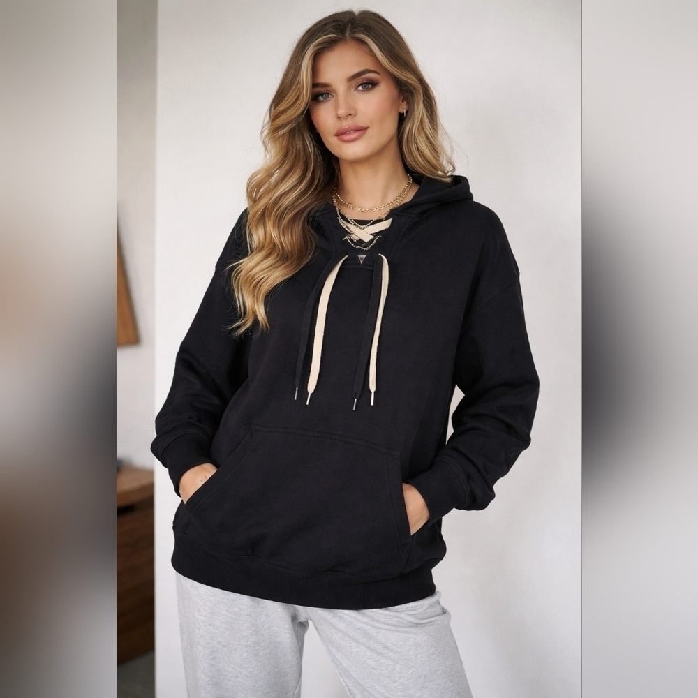 NWOT Pennant Sportswear Dual String Hoodie Sweater